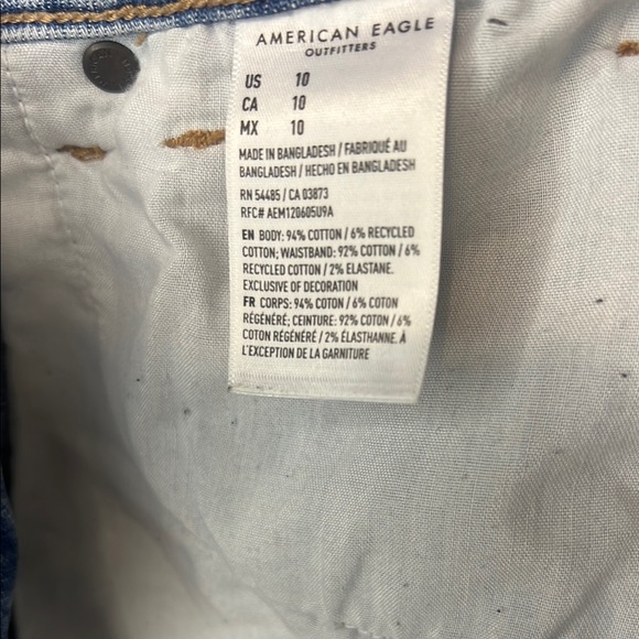 American Eagle Outfitters Blue Jean Distressed Shorts - Picture 4 of 4